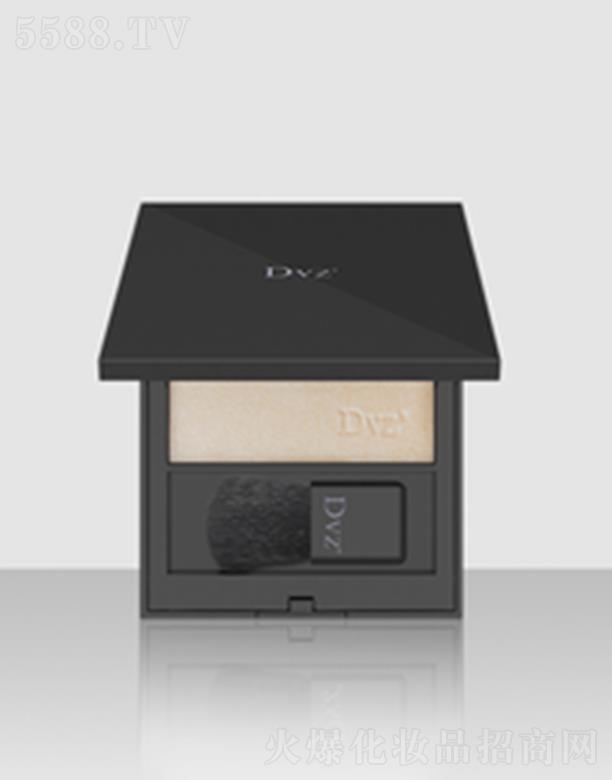 朵色高光提亮粉餅