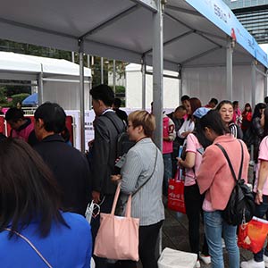 𱬻yƷ̾WľӢڳɶI[ңȫԸľ