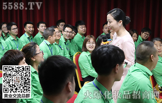 學商務禮儀,做有禮之人! 學商務禮儀,做有禮之人!